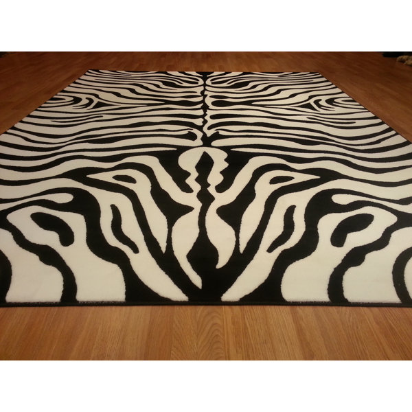 Hand-Carved Black/White Area Rug by Rug Tycoon