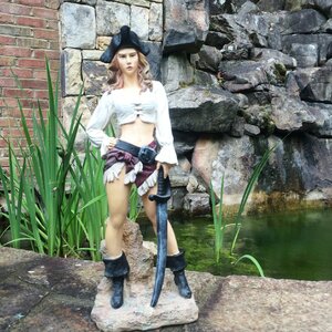 Life's a Beach Lady Pirate Statue