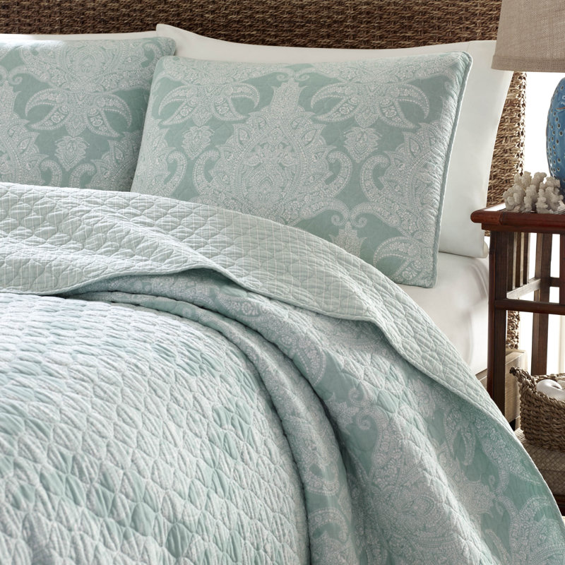 Pineapple Cape Harbor Reversible Quilt Set by Tommy Bahama Bedding