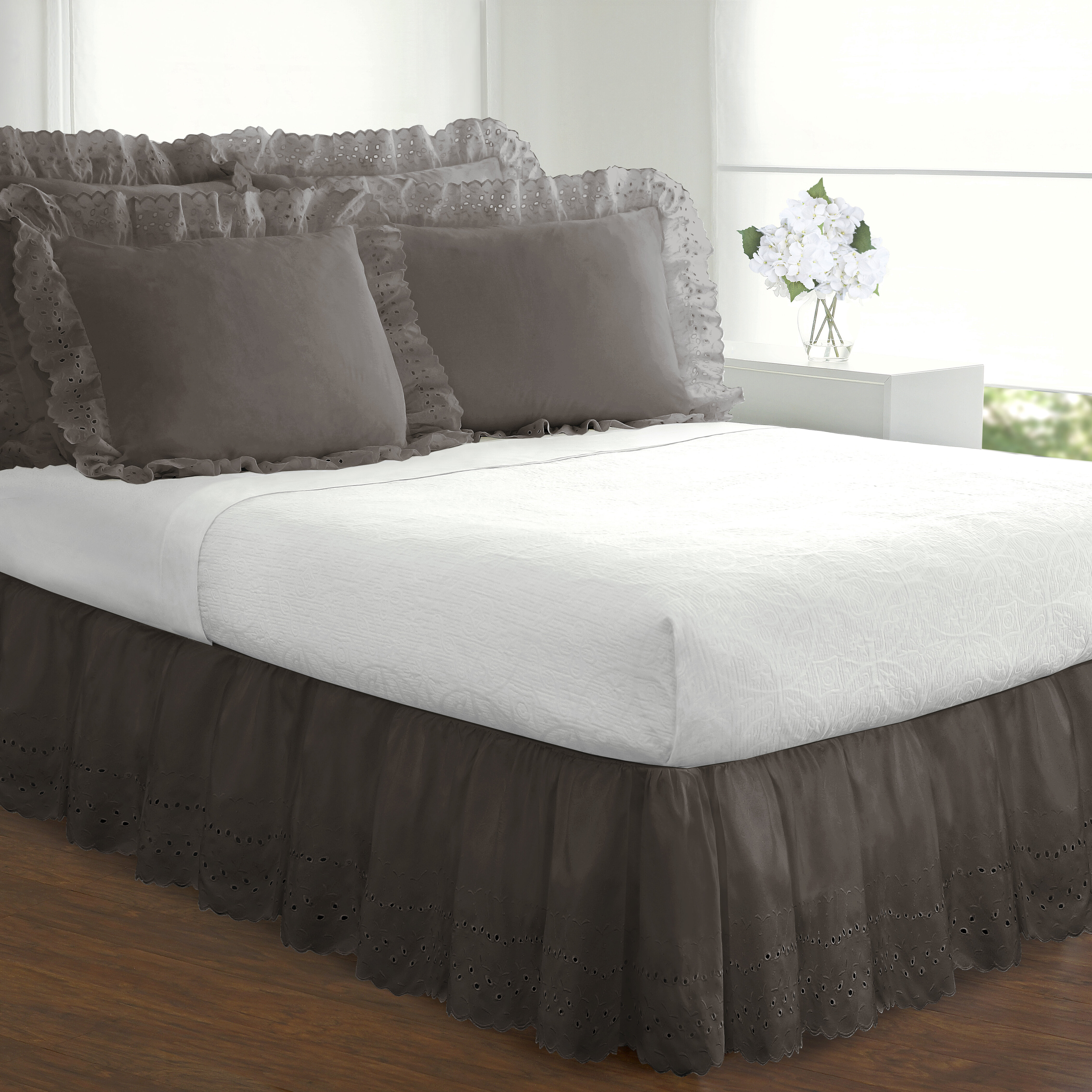 Bed Skirt For A Bed With Footboard Upholstered Bar / Fresh Ideas Space