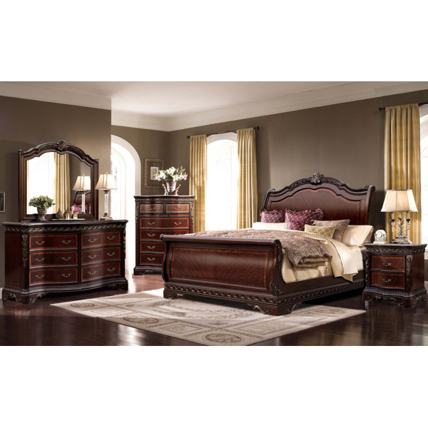 Queen Sleigh 4 Piece Bedroom Set by Ultimate Accen