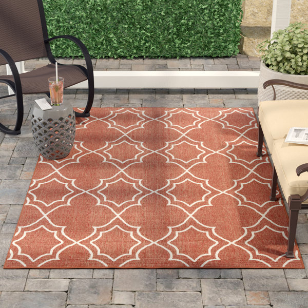 Amato Red Indoor/Outdoor Area Rug by Alcott Hill