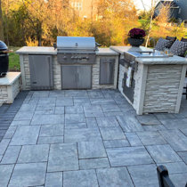 bbq island with bar