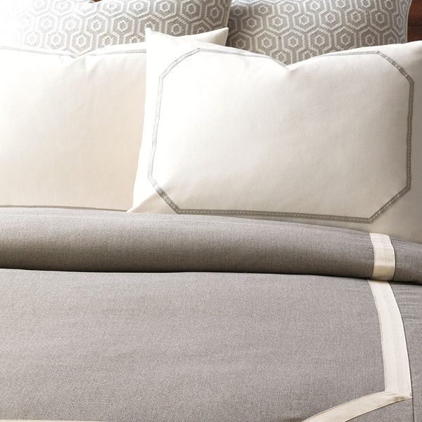 Gavin Wicklow Heather Button-Tufted Single Reversible Comforter