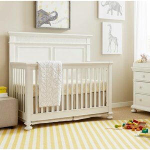Smiling Hill Built-to-Grow Convertible Crib