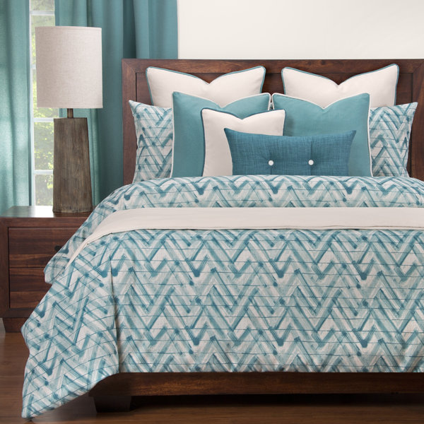 Wolf's Ridge Luxury Duvet Cover & Insert Set