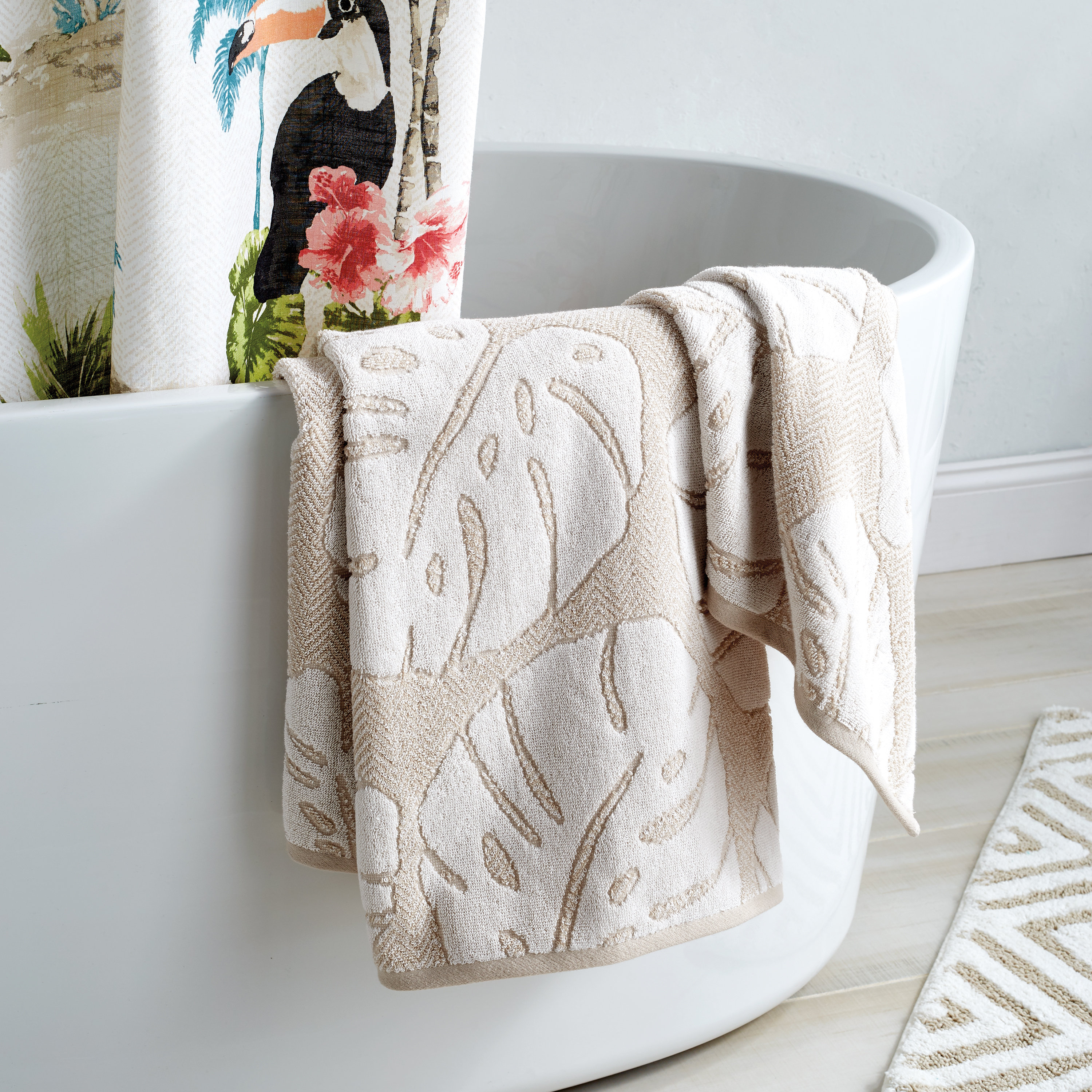 Coastal Collection 3Pc BATH Towel Set Beautiful Tropical Flamingo