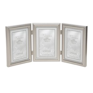 Saunterton Hinged Triple Vertical Picture Frame