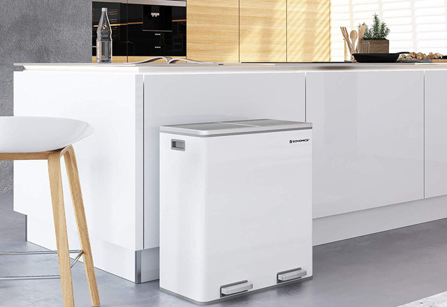 Top Kitchen Trash Cans With Lids