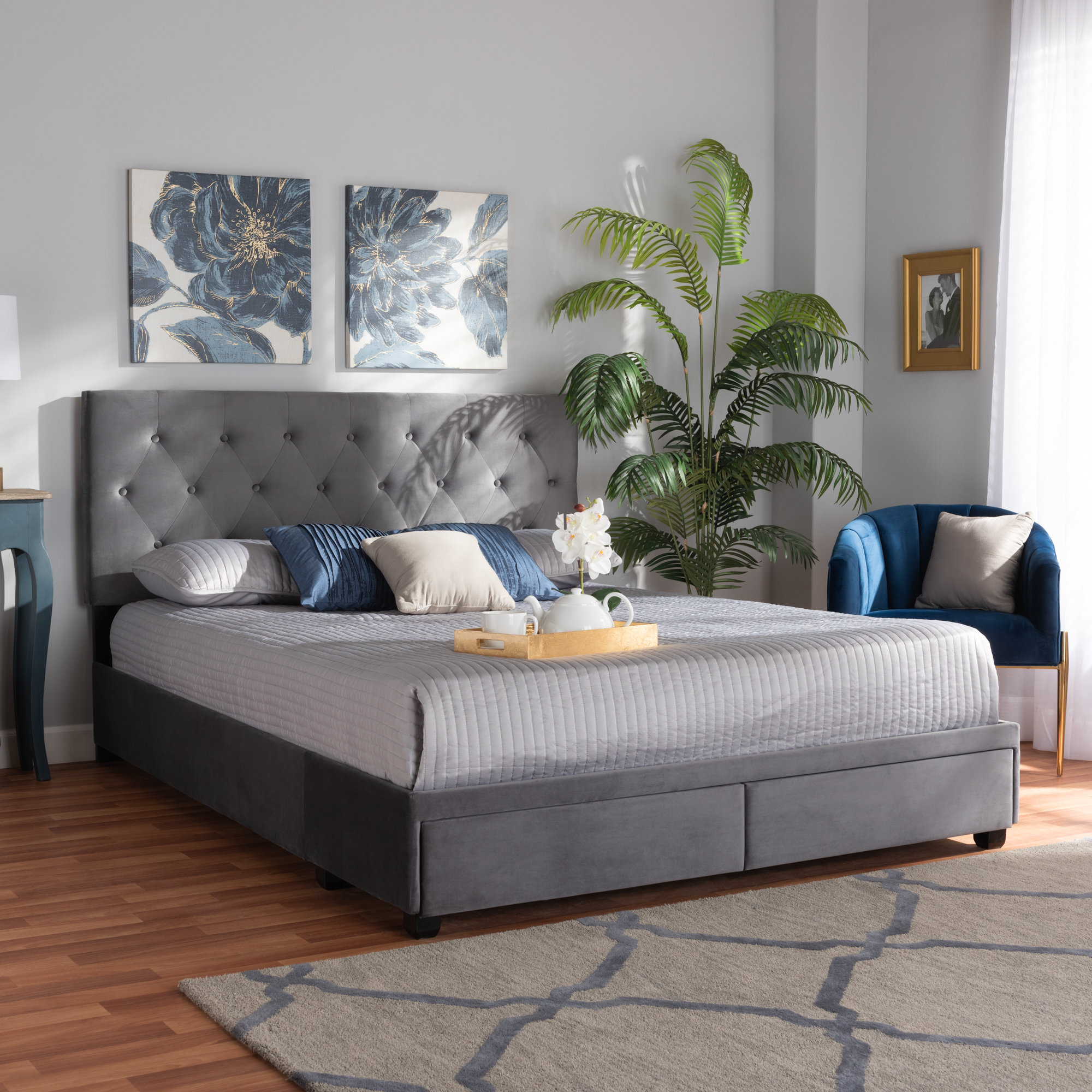 Everly Quinn Seybert Upholstered Storage Platform Bed Reviews