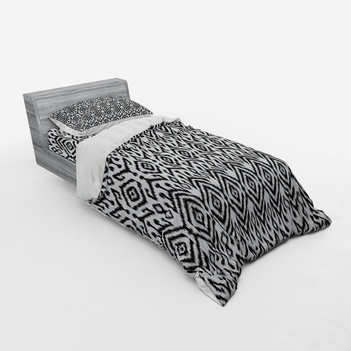 East Urban Home Monochrome Ikat Bohemian Modern Scribble Duvet