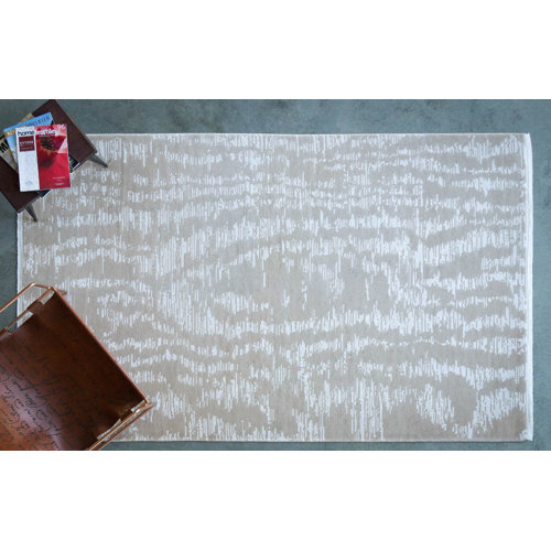 Sequeira Power Loom Grey Rug Blue Elephant Rug Size: Runner 122 x 305cm
