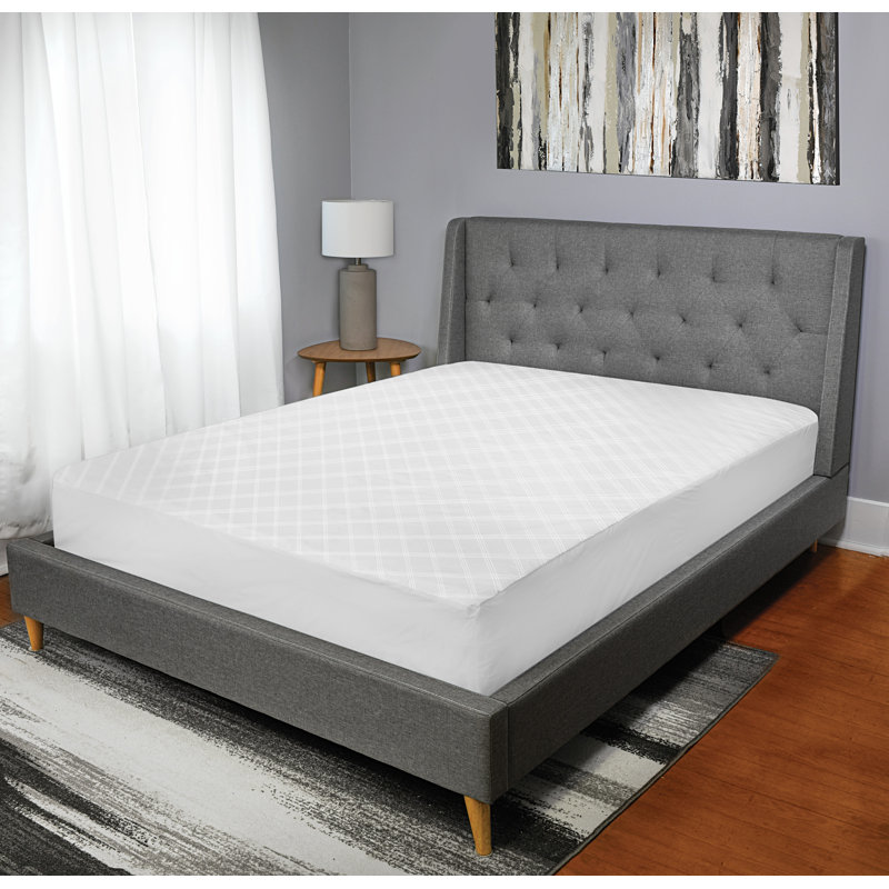 AllerEase Maximum Allergy and Bed Bug Protection Zippered Mattress Protector tw