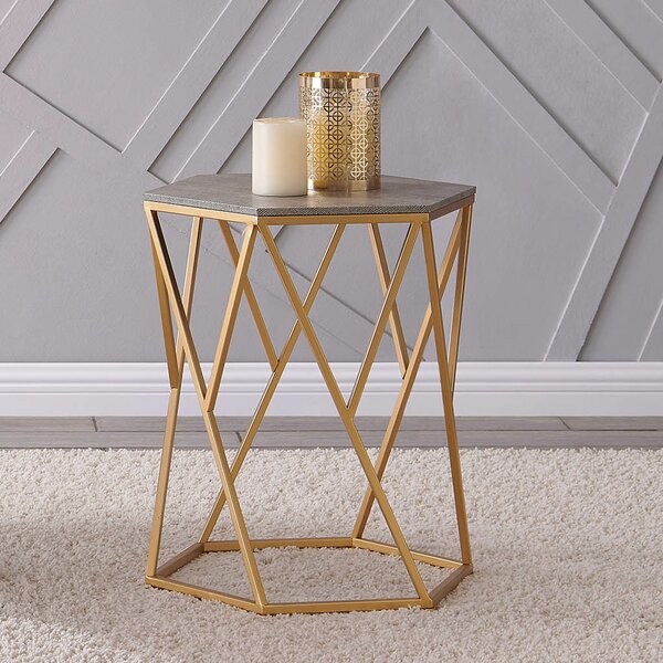 Dodgeville End Table By Mercer41