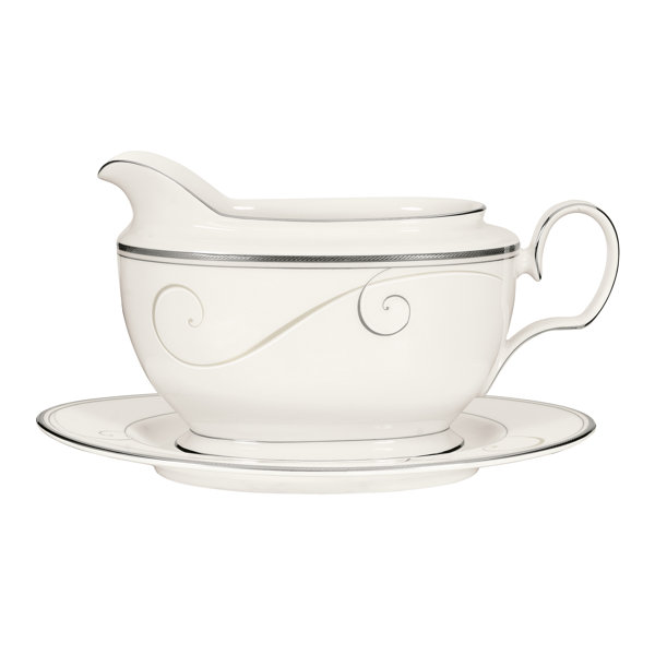 Platinum Wave 18 oz. Gravy Boat with Tray by Noritake