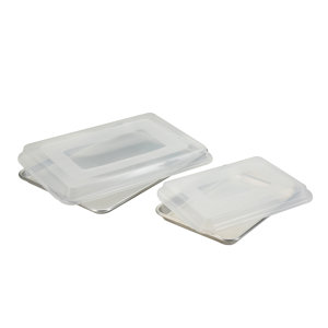 Natural Commercial 4 Piece Baking Sheet Set with Lids