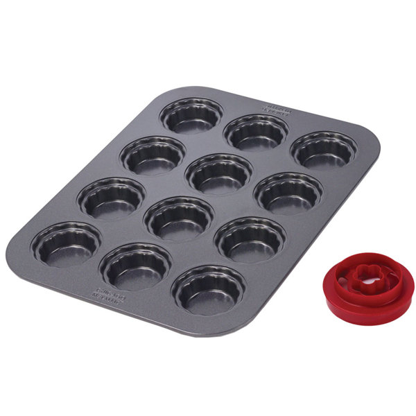 small pie baking dish