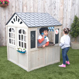 outdoor playhouse for 4 year old