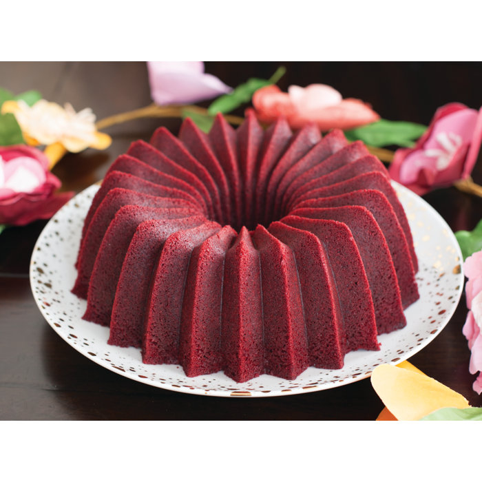 Nordic Ware Non Stick Round Brilliance Bundt Cake Pan Reviews