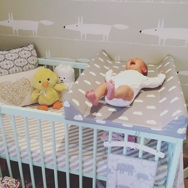 mokee changing table