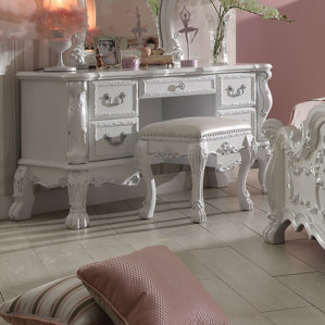 Welliver Vanity by Astoria Grand