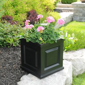 Nantucket Self-Watering Plastic Planter Box