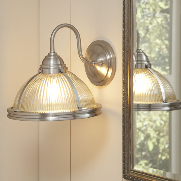 Upton Wall Sconce