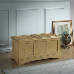 Bergeronnes Trunk Blanket Chest