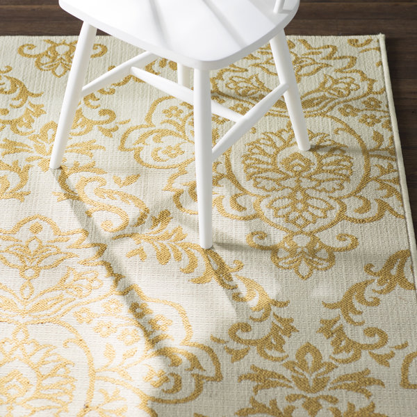 Carriage Hill Ivory/Gold Indoor/Outdoor Area Rug by Charlton Home