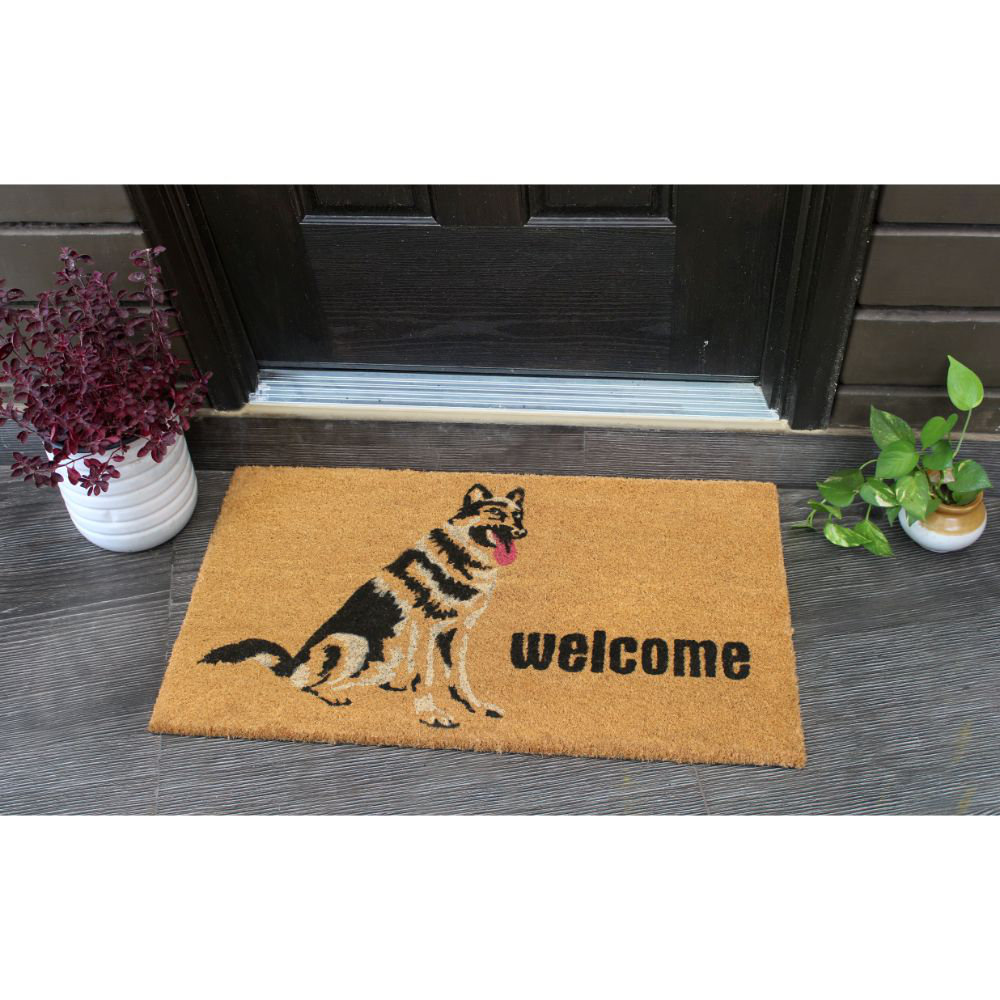 Red Barrel Studio Nimitz Machine Tufted German Shepherd Coir 30 In