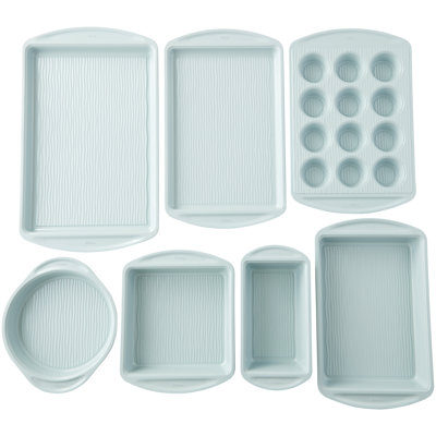 Wilton Texturra Performance Non-Stick 7 Piece Textured Bakeware Set Wilton