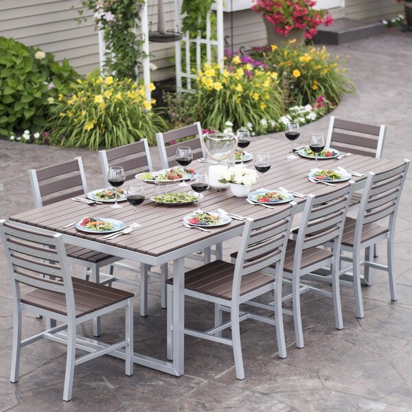 modern outdoor dining set        
        <figure class=