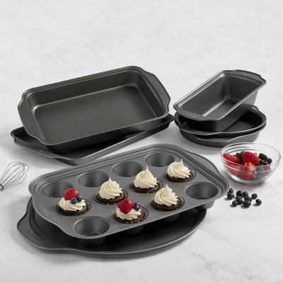 Frigidaire 7 Piece NonStick Carbon Steel Bakeware Set Frigidaire