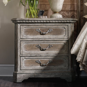 True Vintage 3 Drawer Bachelor's ..