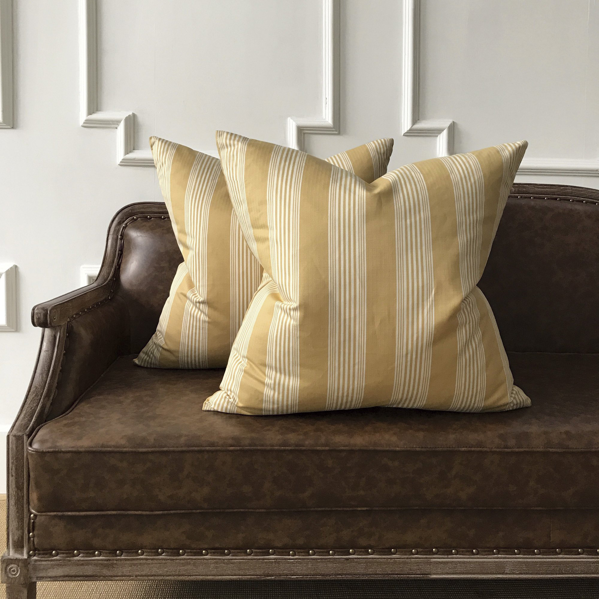 Charlton Home Mullikin French Country Stripe Decorative Euro