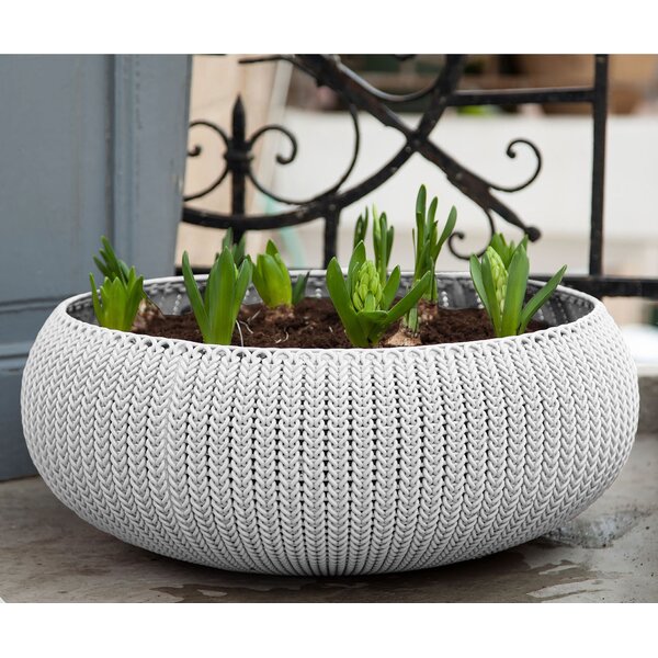 Cozie Knit Plastic Pot Planter by Keter