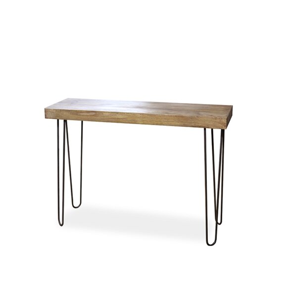 Console Table By UrbanDesign