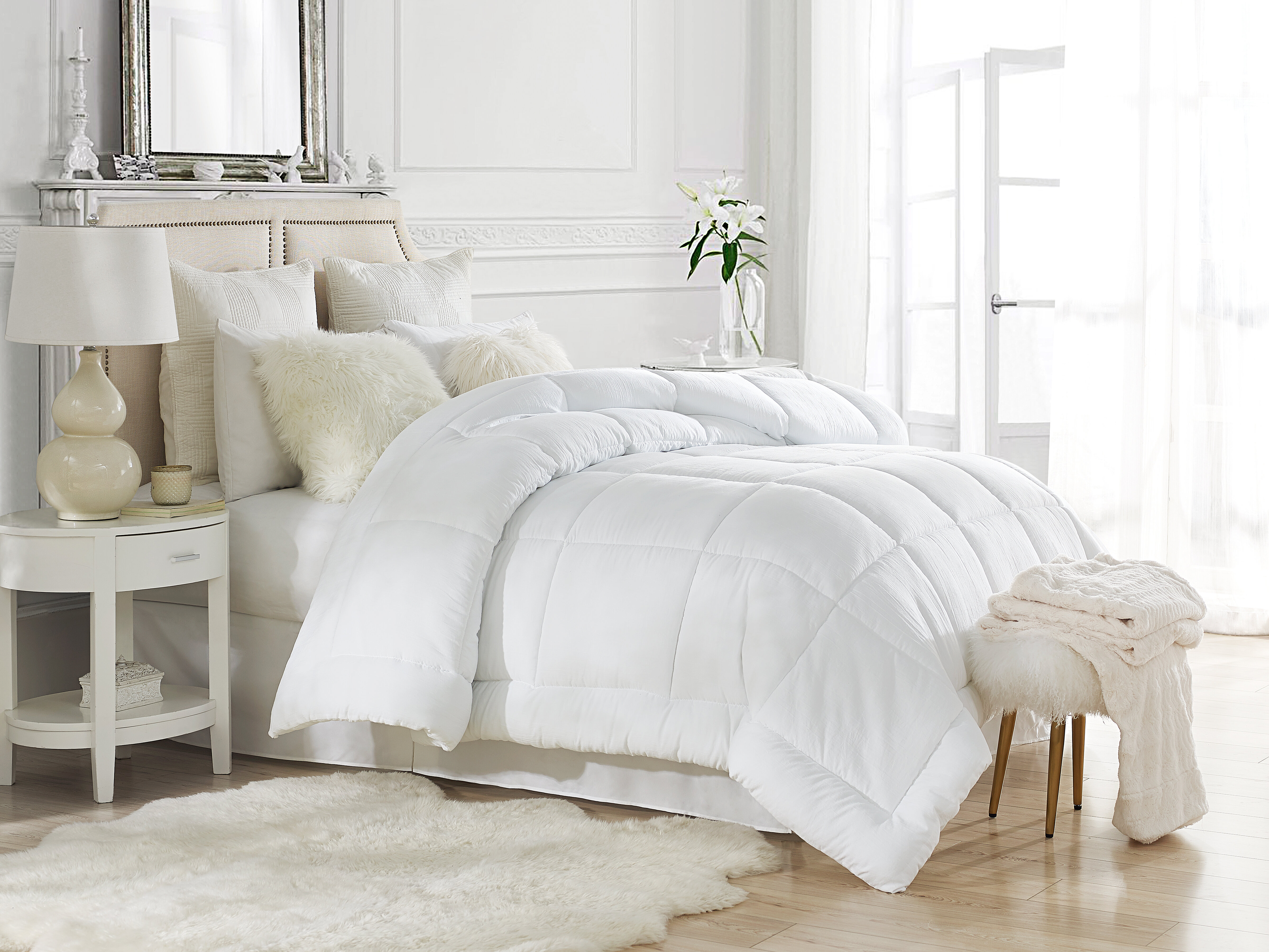 Tahari Extra Soft Prewashed Down Alternative Single Comforter