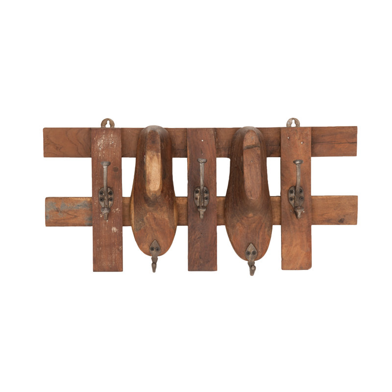 Handmade Distressed Wooden Wall Mount Coat Rack Western Horseshoes Cast Iron Hooks Vintage