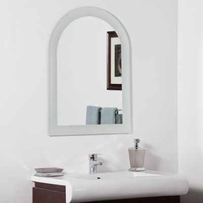 Decor Wonderland Serenity Modern Wall Mirror