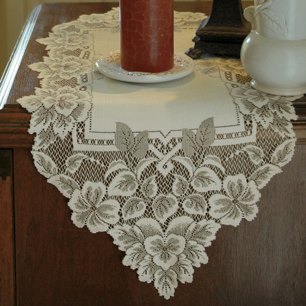 Heirloom Runner by Heritage Lace