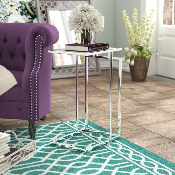 Review Howell End Table