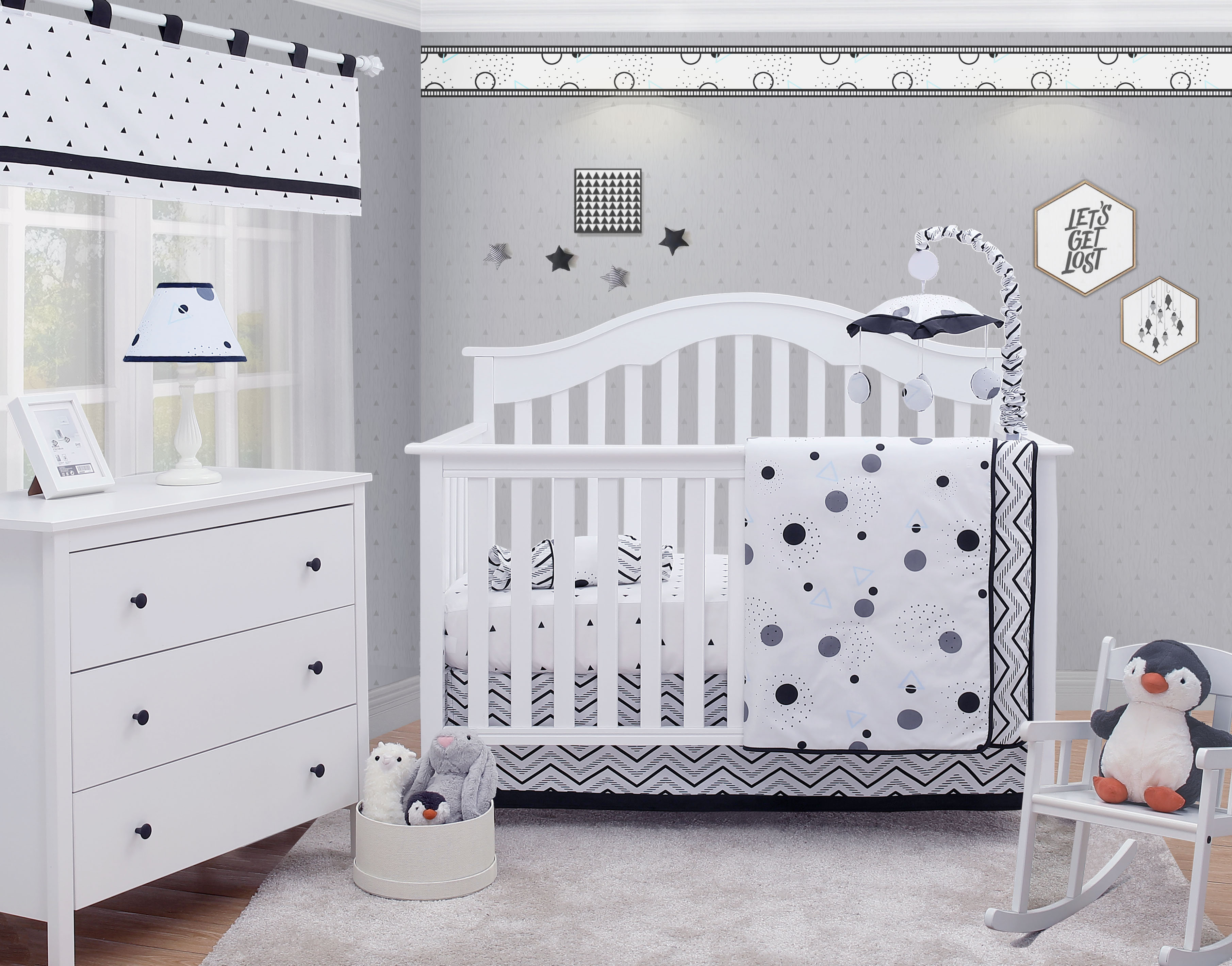 crib bedding white