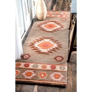 Claghorn Hand-Tufted Gray Area Rug