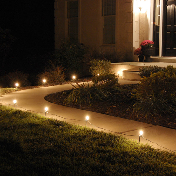 10 Light Pathway Lighting by Luminarias