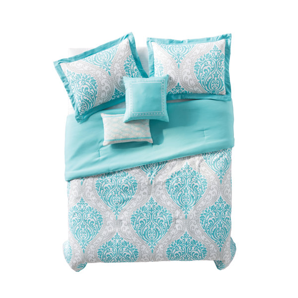 Highview Comforter Set by Charlton Home