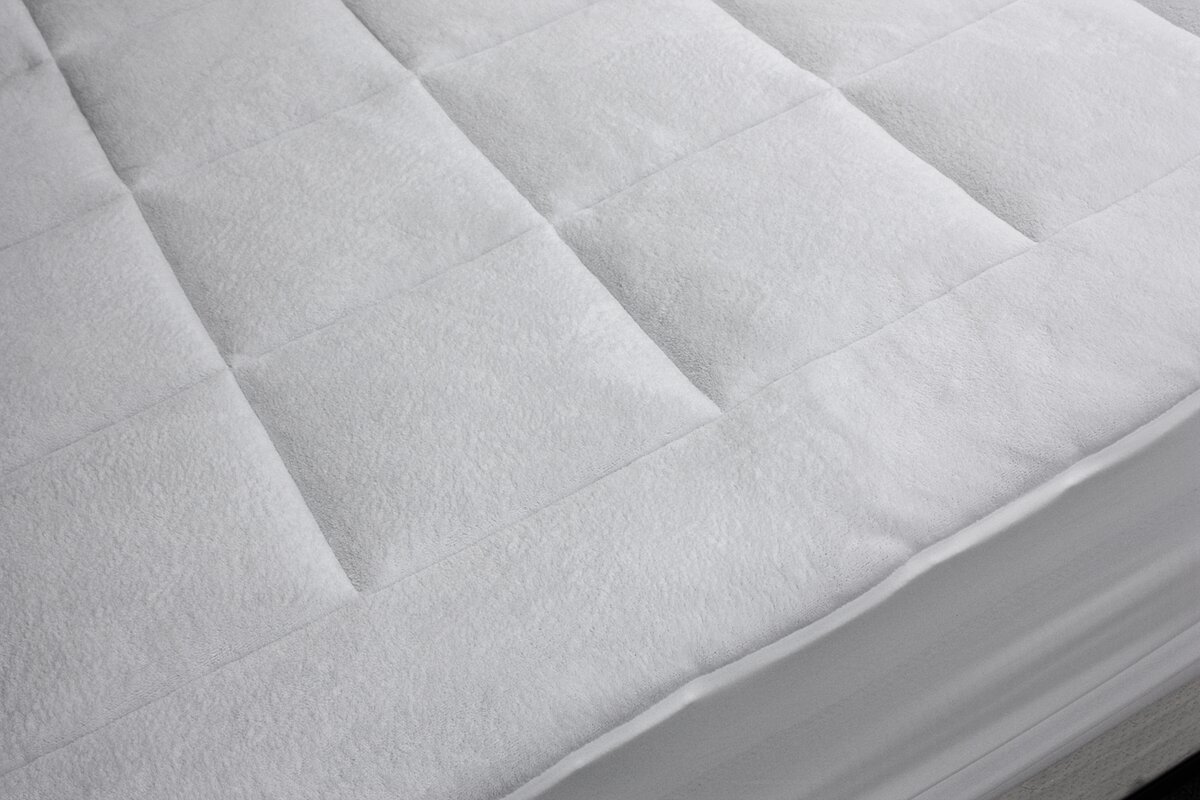 polyester mattress pad flat