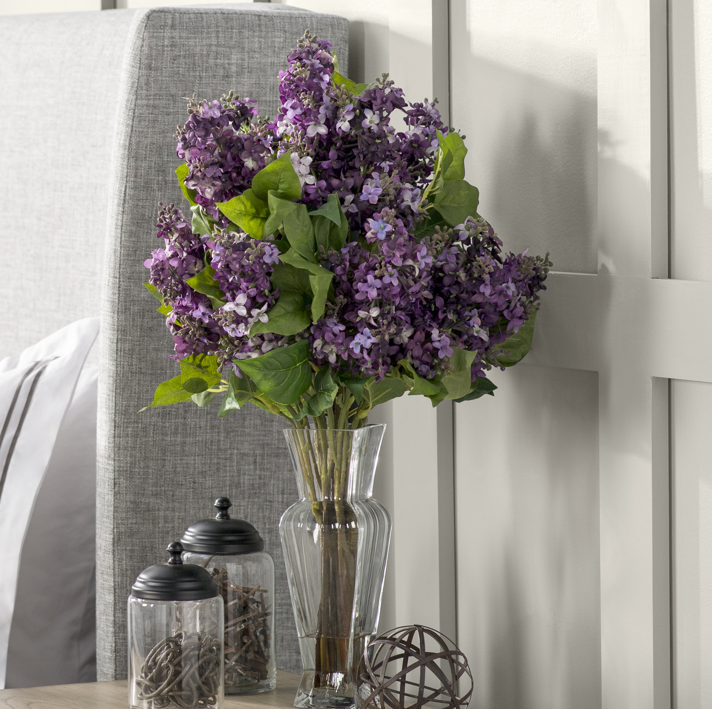 Lilac Silk Flower Arrangement With Decorative Vase Lilac Silk Flower Arrangement With Decorative Vase