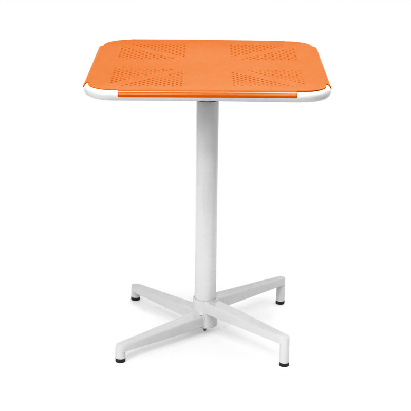 Fly Dining Table