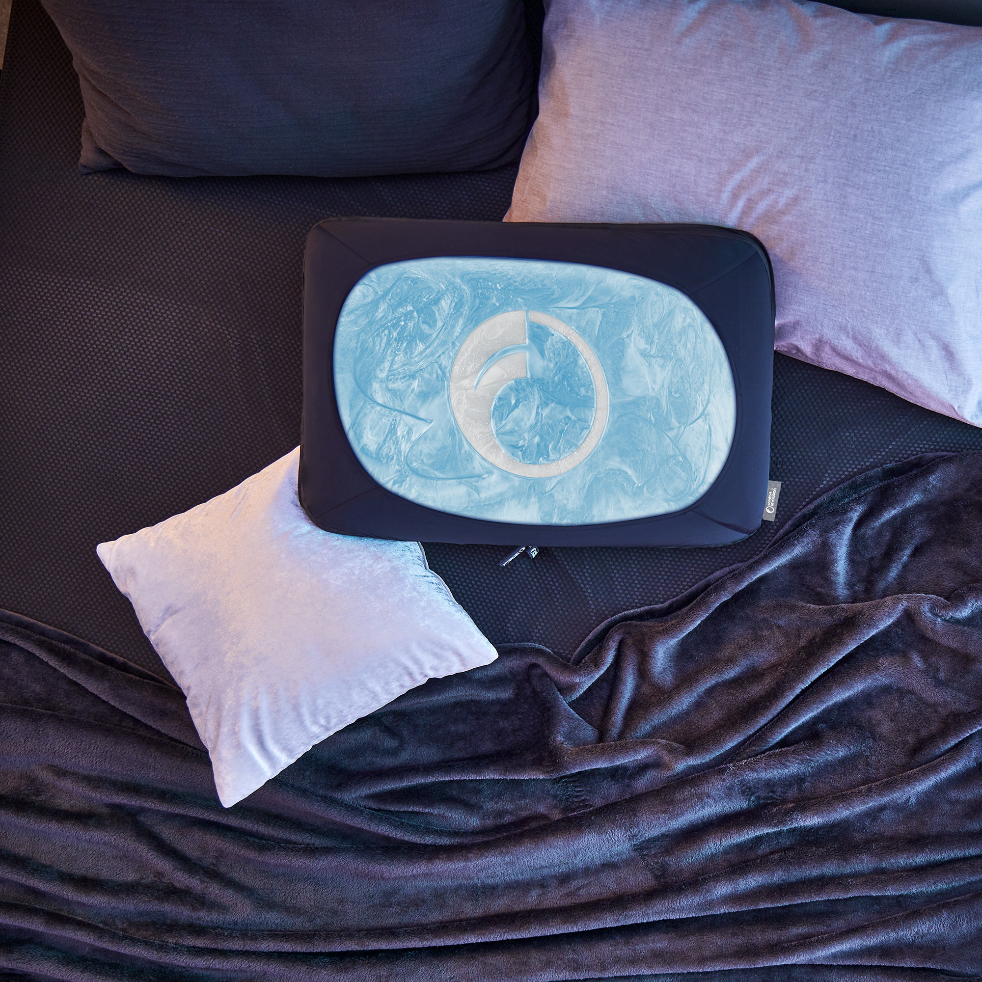 memory foam & hydraluxe cooling bed pillow